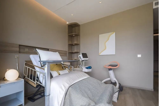 FYJ-Smart RFID-решение для управления основными средствами в сфере услуг по уходу за пожилыми людьми