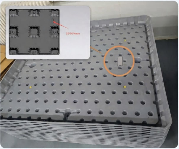 Computer screen displaying the FYJ RFID smart warehouse management interface with color-coded real-time data on pallet occupancy, empty location distribution, and inbound/outbound status.